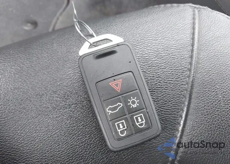 2015 Volvo Xc70 T6 from USA, damaged, VIN YV4902NKXF1231498